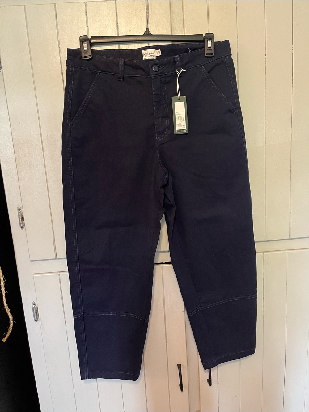 Alpine Women’s Dark Navy Barrel Pants Size 12